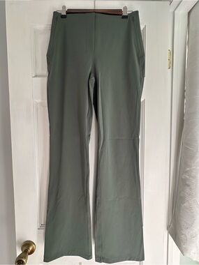 lululemon athletica smooth-fit pull on Pants in Deep Green 6